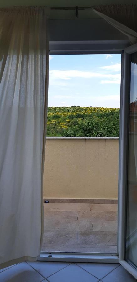 Apartmans Sun & Moon Zambratija  Buitenkant foto