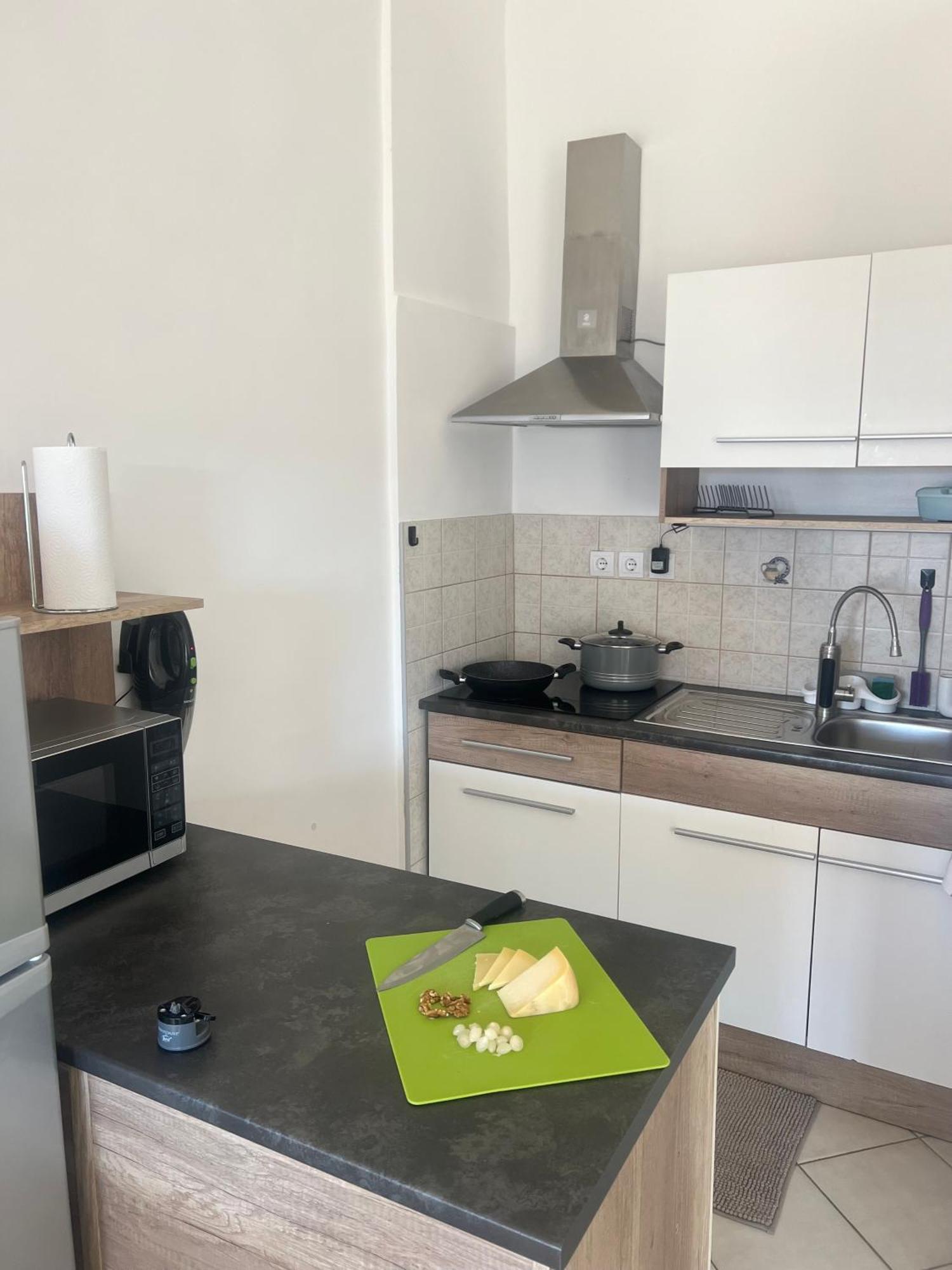 Apartmans Sun & Moon Zambratija  Buitenkant foto