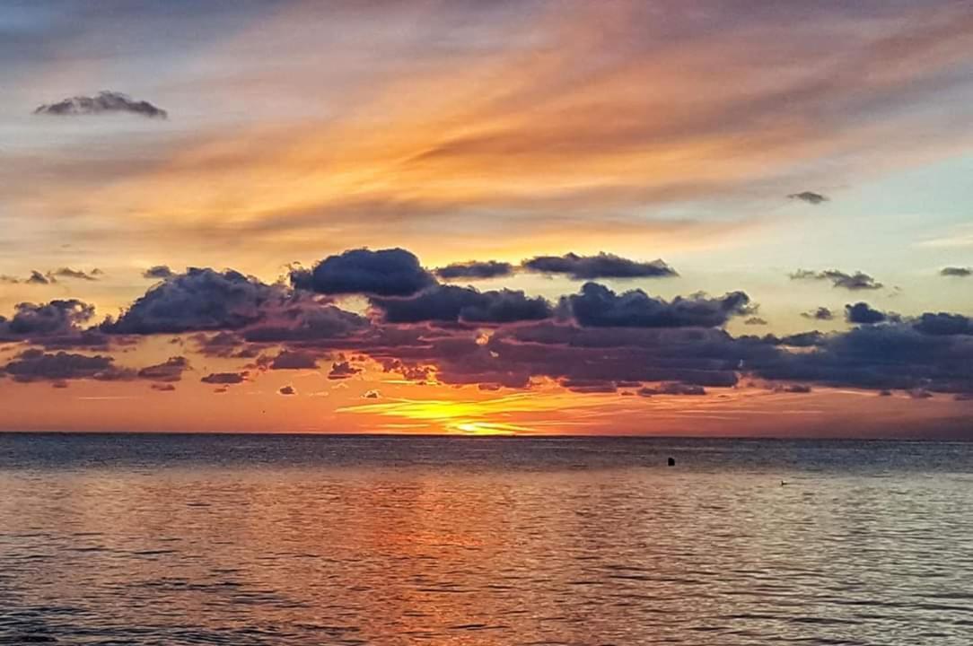 Apartmans Sun & Moon Zambratija  Buitenkant foto