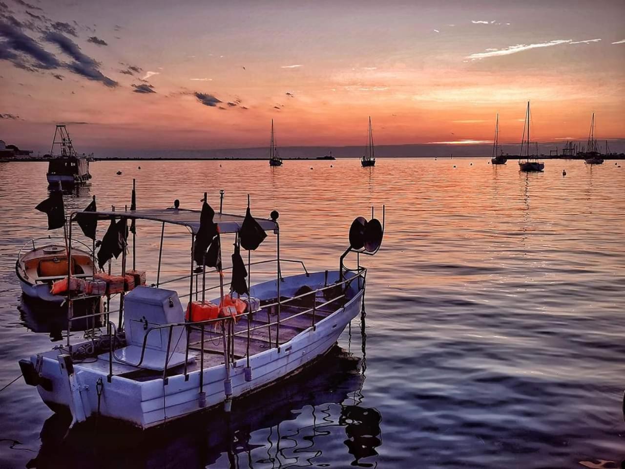 Apartmans Sun & Moon Zambratija  Buitenkant foto