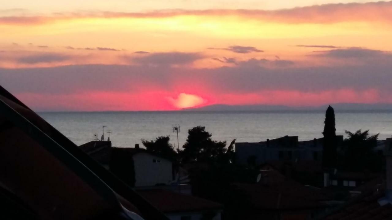 Apartmans Sun & Moon Zambratija  Buitenkant foto